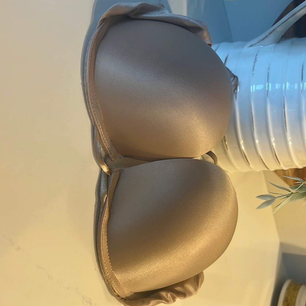 Victoria’s Secret bombshell adds two cup sizes